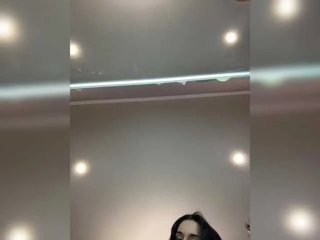 Offline Adel9 on BongaCams