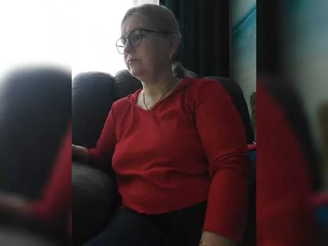 Offline Adiline on BongaCams