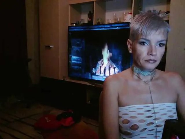 Freechat Alice69Sochi on BongaCams