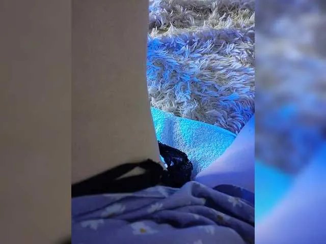 Offline amazingtits-5D on BongaCams