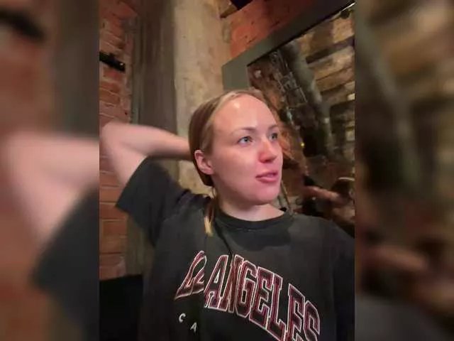 Freechat amberbenz on BongaCams