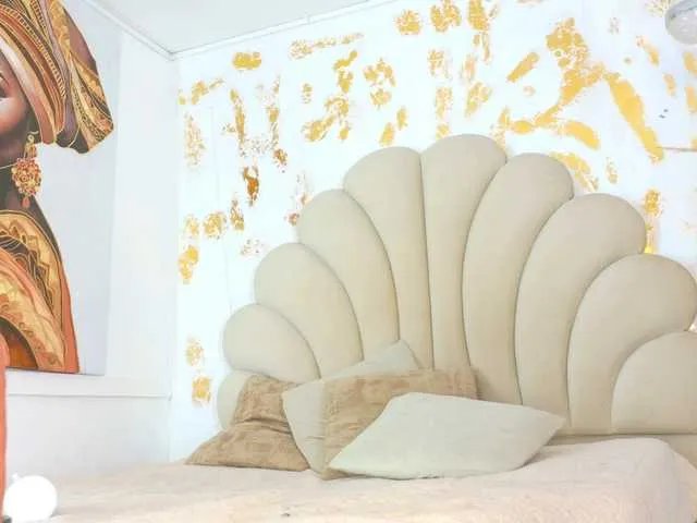 Offline blaisysmith on BongaCams