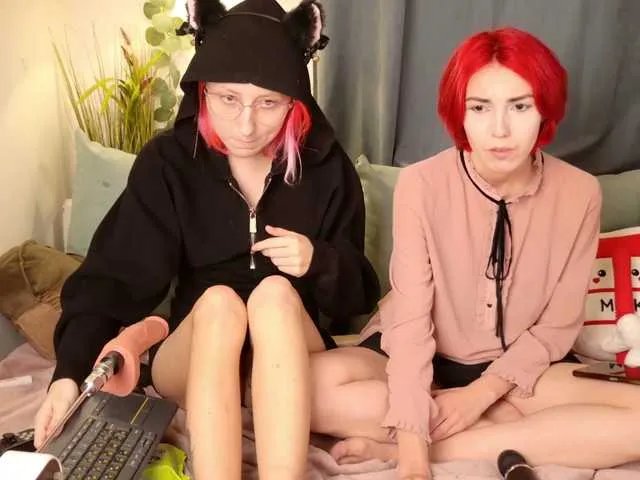 Offline Bloom-and-Shen on BongaCams