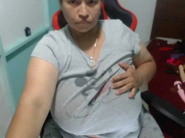 Freechat CamilaSexHot on BongaCams