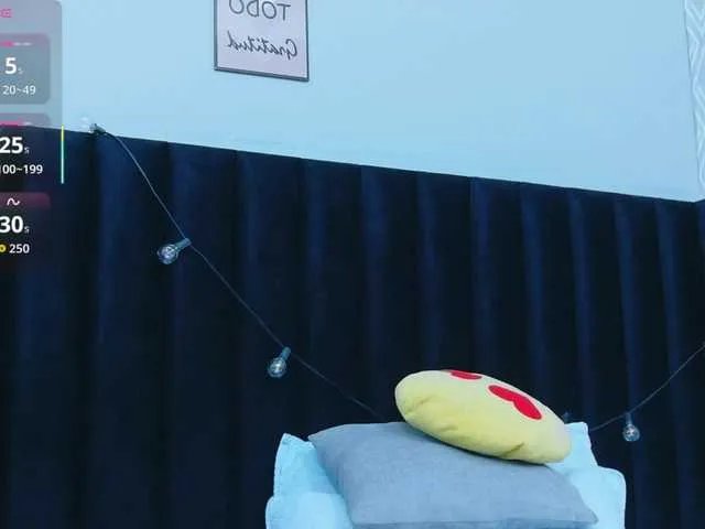 Offline colombiamommy on BongaCams