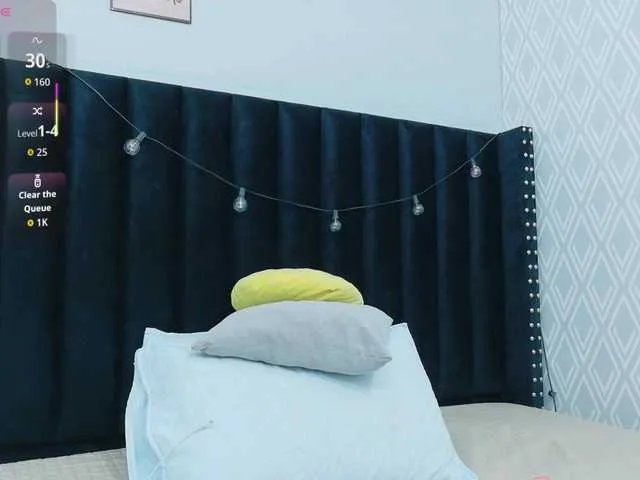 Offline colombiamommy on BongaCams