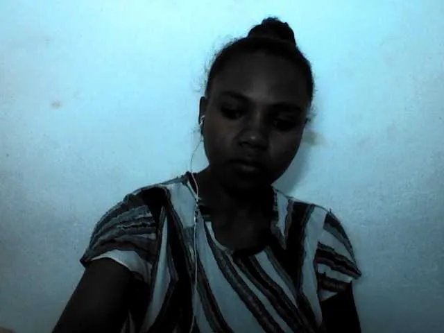 Offline Cutie12 on BongaCams