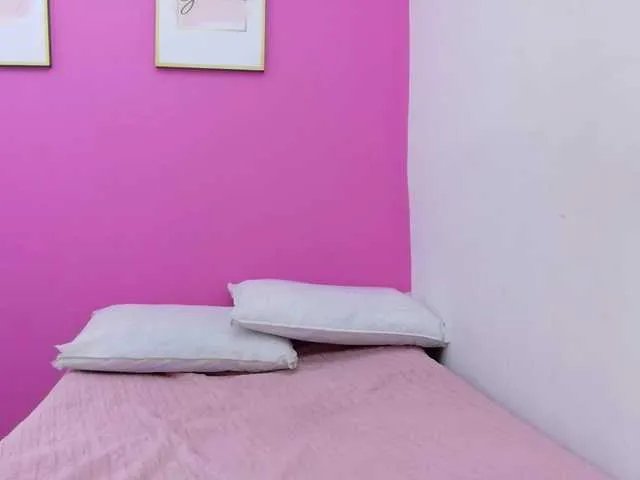 Offline Daddyfavouritegirl on BongaCams