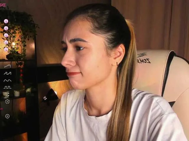 Offline DarlaBelle on BongaCams