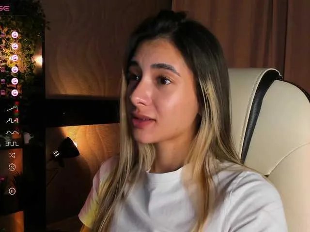 Offline DarlaBelle on BongaCams