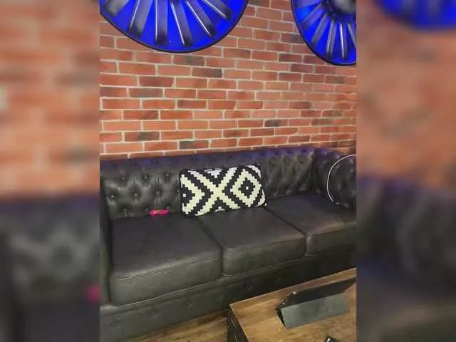 Offline Dliarazvlechenia on BongaCams