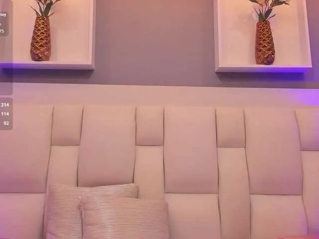 Offline EmaaTaylor on BongaCams