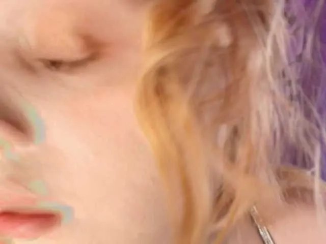 Offline Emily-relish on BongaCams