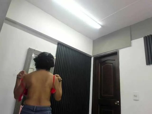 Offline emperatris-23 on BongaCams