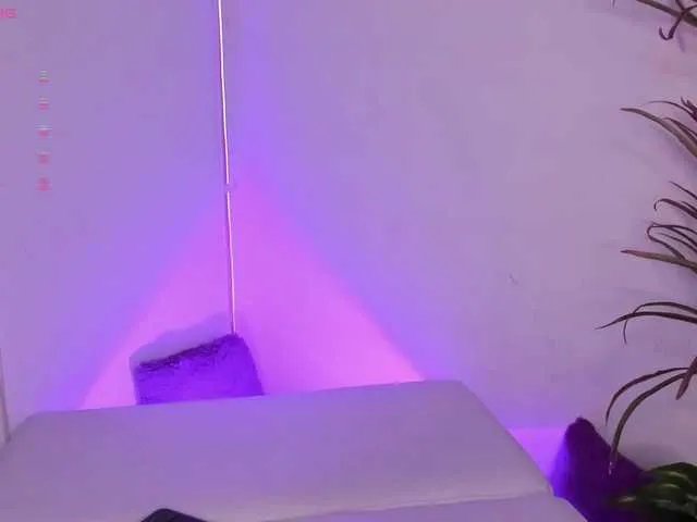 Freechat Emylopez on BongaCams