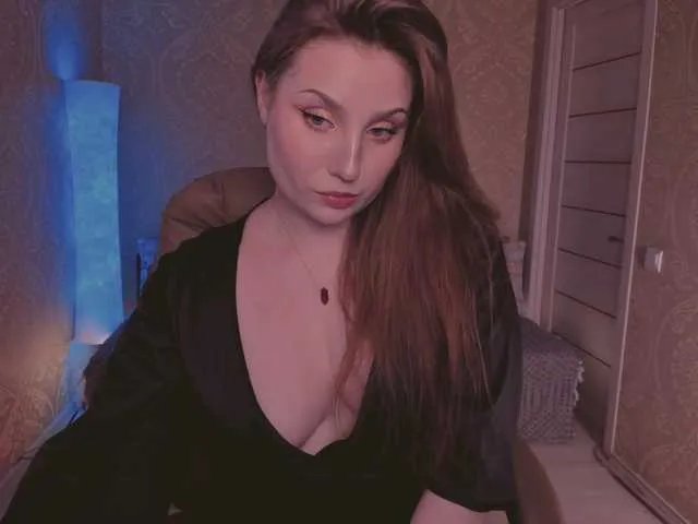 Offline Esmeerrr on BongaCams