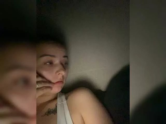 Offline Eva-Kisa on BongaCams