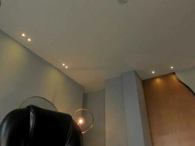 Offline FernandaX1 on BongaCams