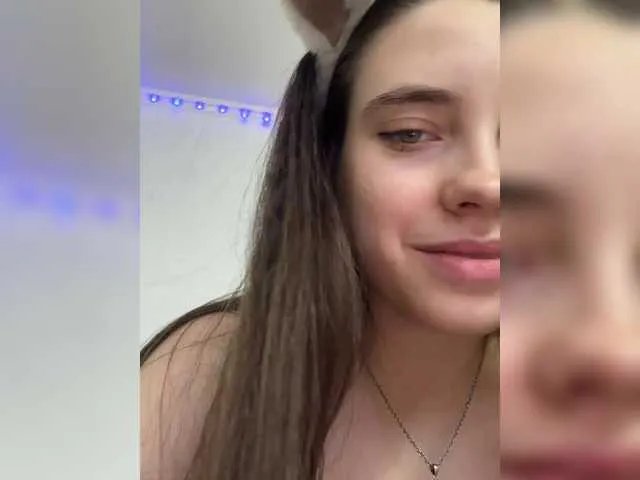 Offline FunnyBanny0312 on BongaCams