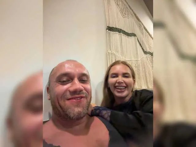 Offline GeminiCode22 on BongaCams