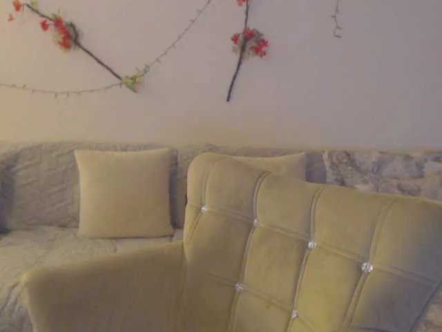 Offline goodSnowQueen on BongaCams