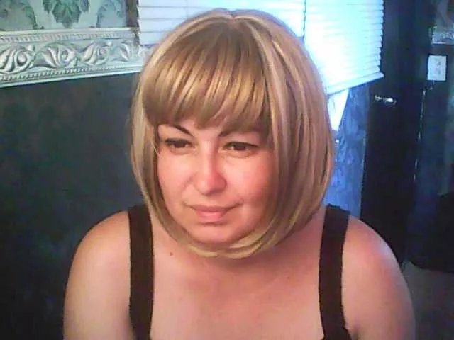 Offline gospoja69 on BongaCams