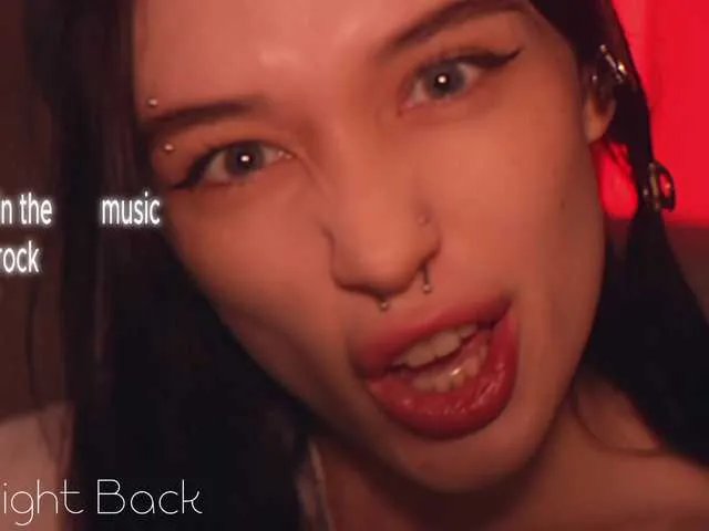 Freechat hor-neyJ0zy on BongaCams