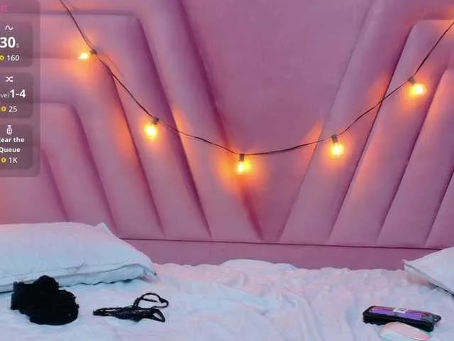 Offline horny18girl on BongaCams