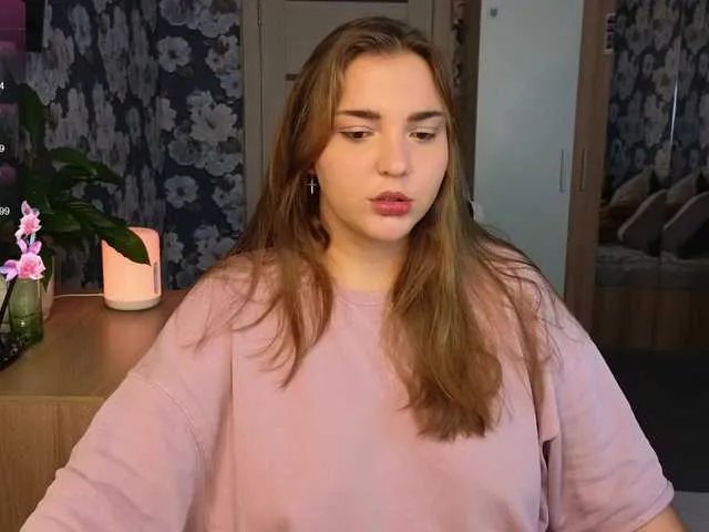 Offline iam-momiji on BongaCams