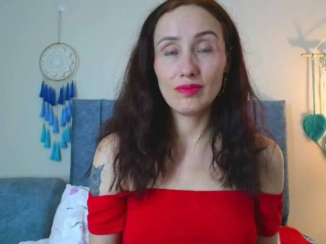 Offline IberianMoonMK on BongaCams