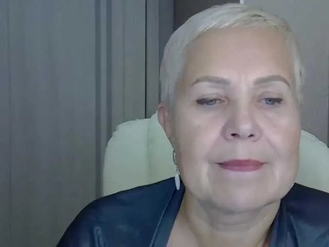 Offline IFannyLove on BongaCams