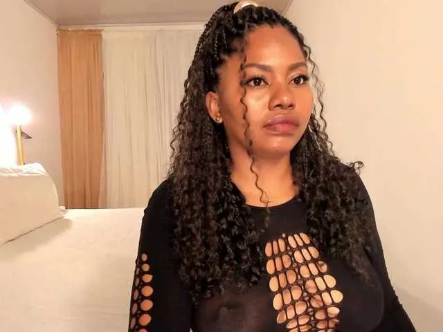 Offline irissmoon777 on BongaCams