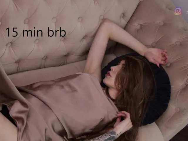 Offline IzabellaOne on BongaCams