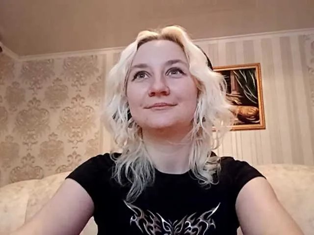 Offline JohanaMcmanaway on BongaCams