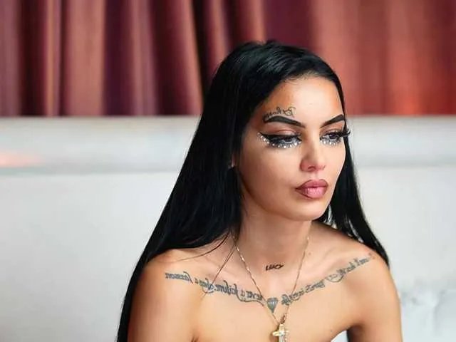 Offline KarsynJayde on BongaCams