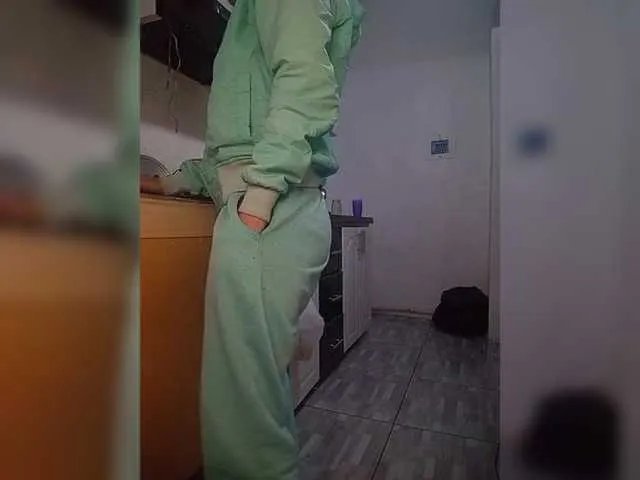 Offline Kingofqueen23 on BongaCams