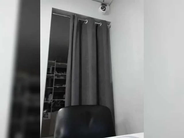 Offline KITTYtempreXXX on BongaCams