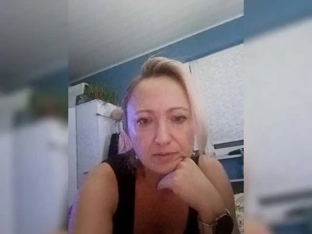 Offline Krasotkaa on BongaCams