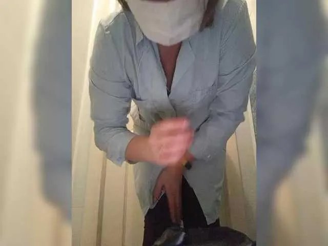 Offline Lady-marshmallows on BongaCams