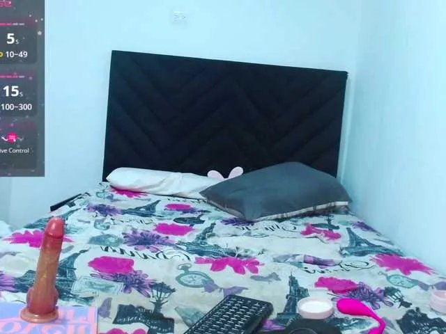 Offline latinpetite on BongaCams