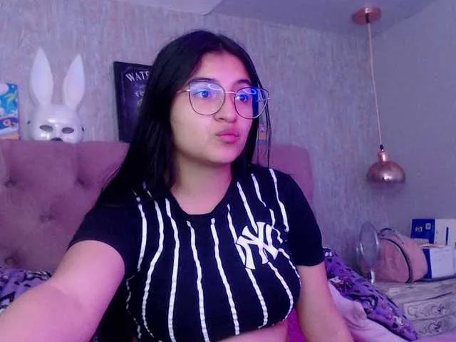 Offline laurenelove on BongaCams