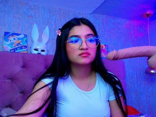 Offline laurenelove on BongaCams
