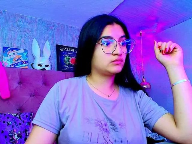 Offline laurenelove on BongaCams