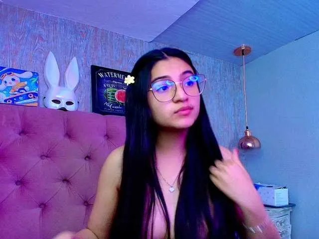 Offline laurenelove on BongaCams