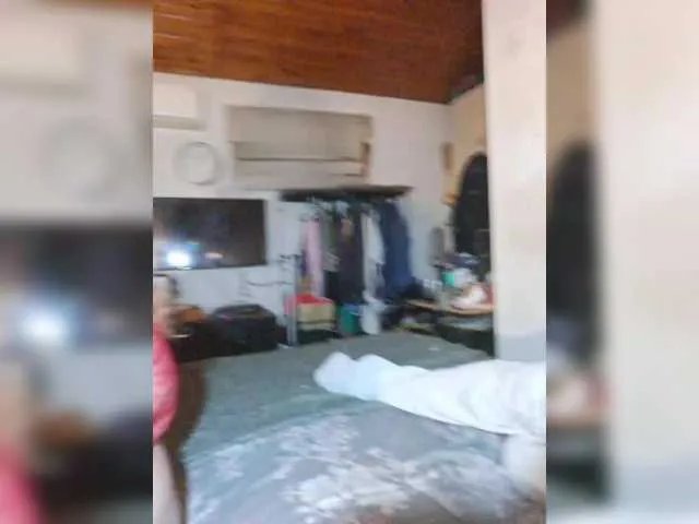 Offline Leoncarpita on BongaCams