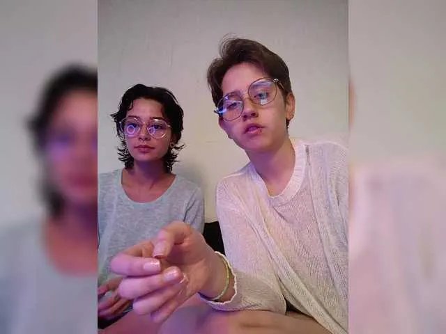 Offline Lexaandvenus on BongaCams