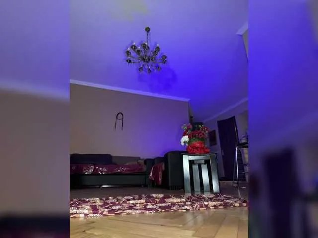 Offline Lina69Goddesssss on BongaCams