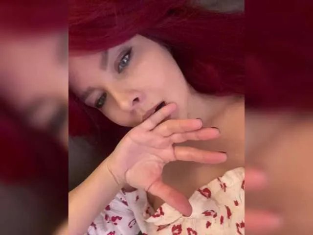 Offline lova-mars on BongaCams