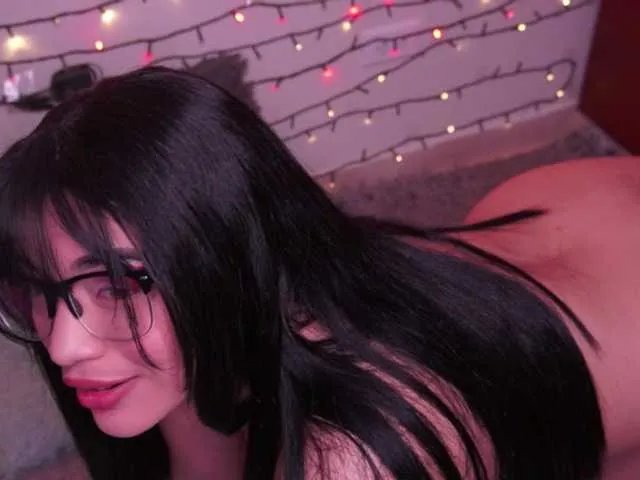 Offline MaddisRock on BongaCams