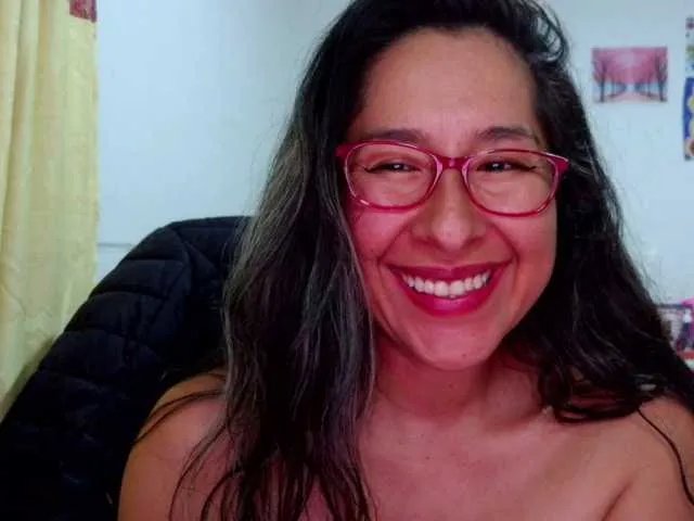 Offline Malishka19 on BongaCams